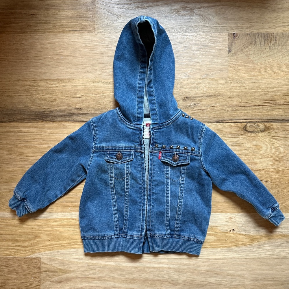 Custom Levi’s Jean jacket with wolf patch 12 months